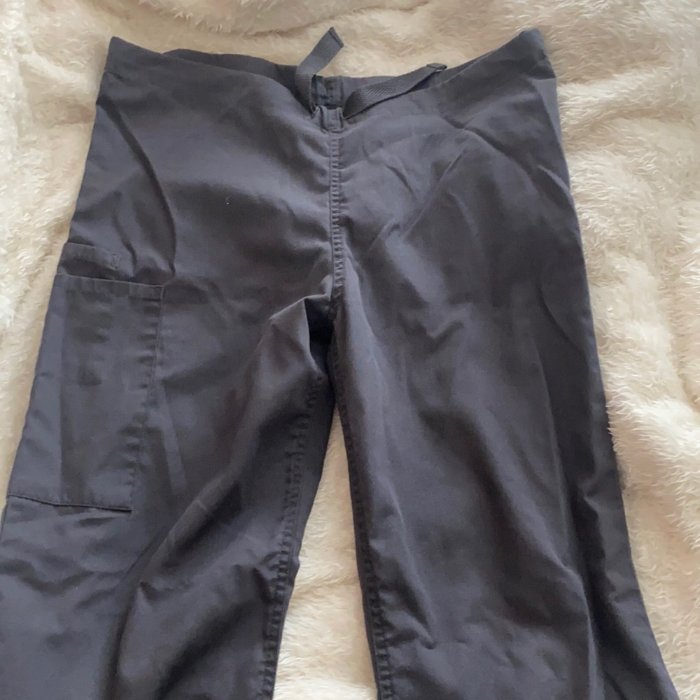 Drawstring scrub bottoms